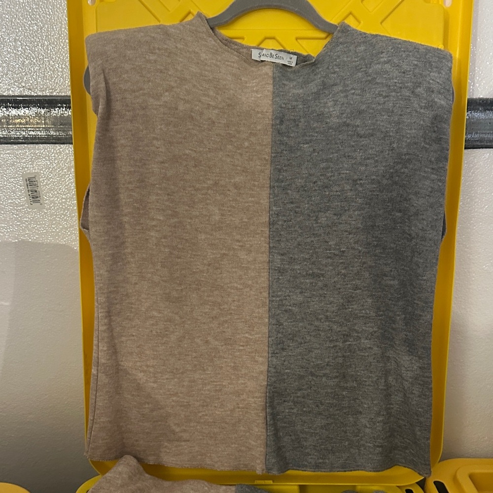 Two-Tone Beige and Gray Sleeveless Skirt